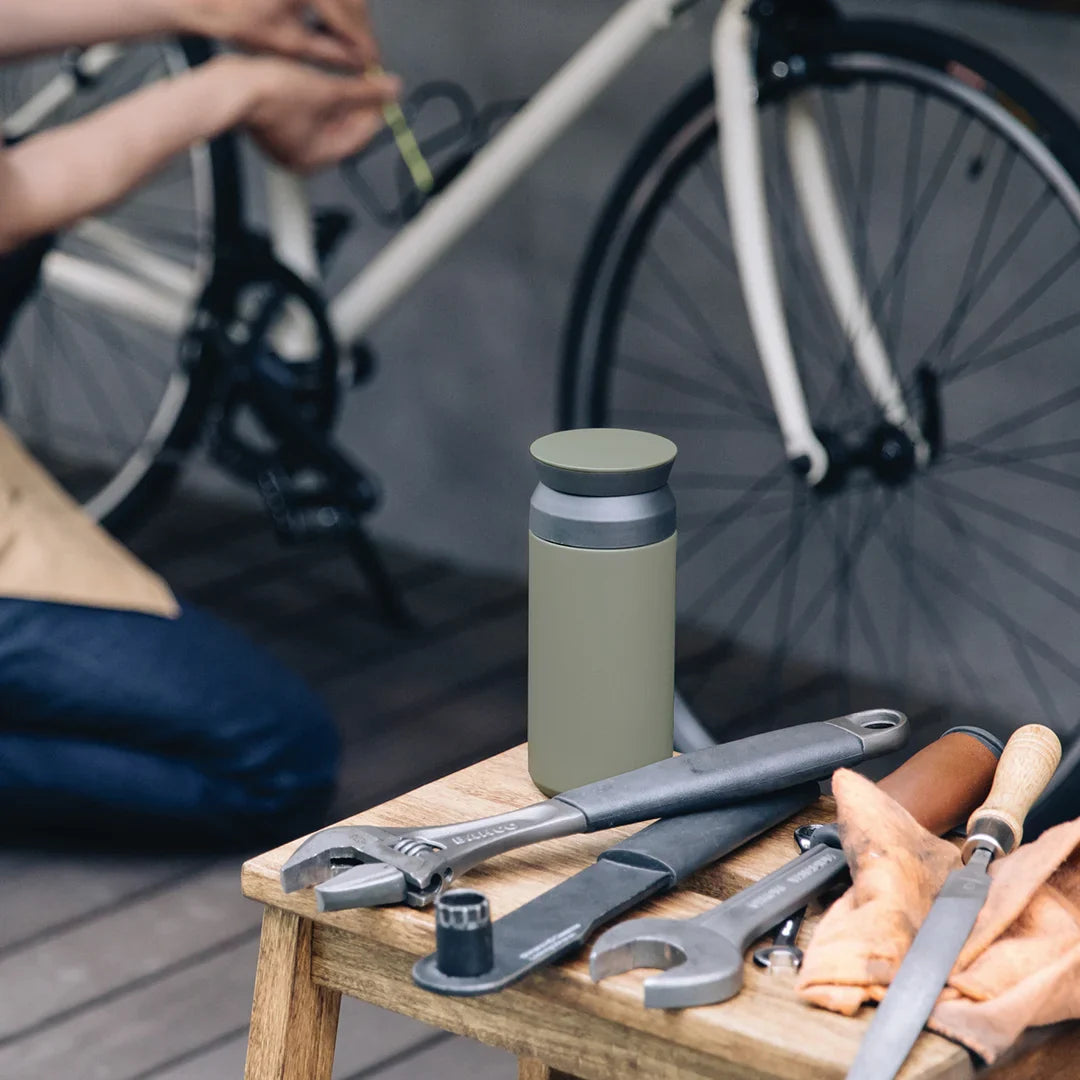 Kubek termiczny Kinto Travel Tumbler khaki
