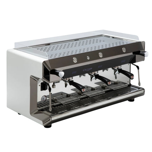 Profesjonalny ekspres kolbowy Astoria 3GR – biały ekspres do kawiarni z wyświetlaczem, dyszą pary i trzema grupami zaparzającymi Astoria