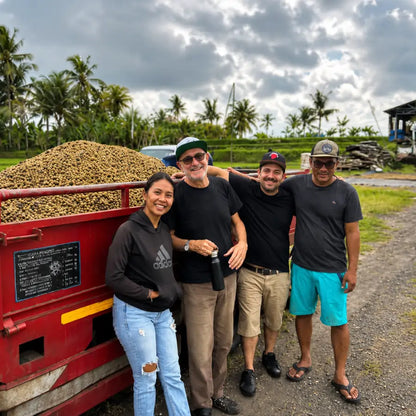 Producenci kawy specialty Bali Kintamani w Indonezji podczas wizyty na farmie współpracującej z JAVA Coffee Warszawa