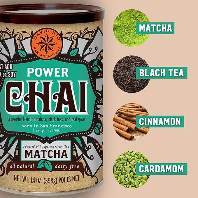 David Rio Power Chai Matcha 398 g – puszka chai oraz składniki: matcha, czarna herbata, cynamon i kardamon w ujęciu lifestyle