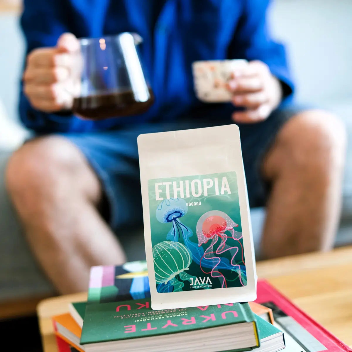Kawa specialty Ethiopia Gogogu od JAVA Coffee Roasters – opakowanie produktu podczas codziennej degustacji kawy