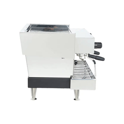 La Marzocco Linea Classic S AV 2GR – profesjonalny ekspres do kawy, widok boczny