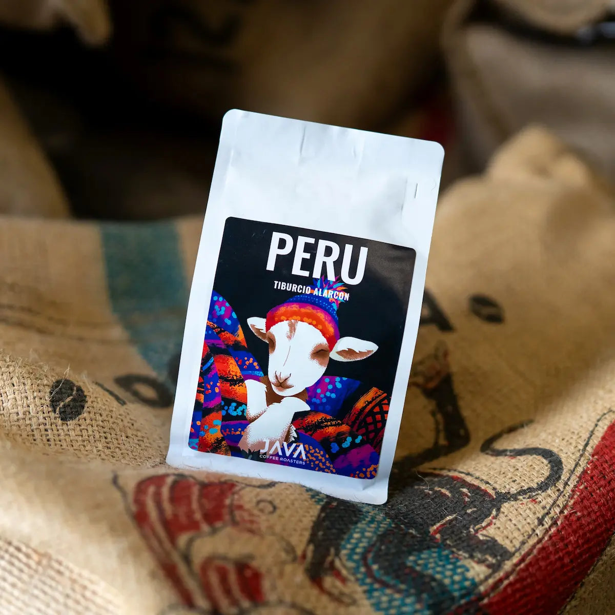 Peru Tiburcio Alarcon Geisha Inca – kawa specialty JAVA Coffee Roasters na workach z zieloną kawą